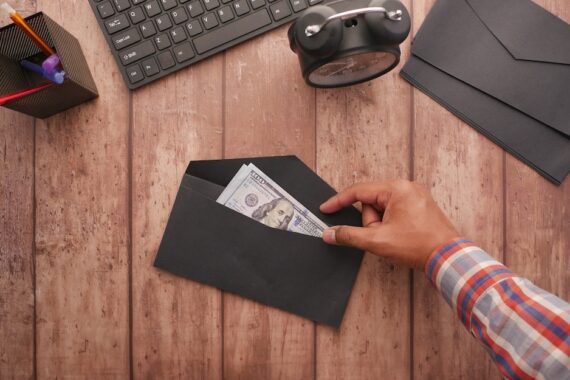 How to Make Passive Income on Amazon in 2024